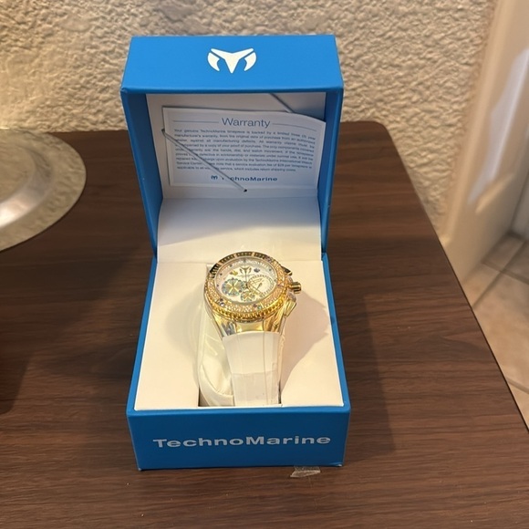 Techno Marine Ladies Watch Brand New - Picture 2 of 3